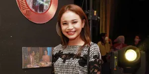 Rossa Rilis Video Klip 'The Heart You Hurt', Ada yang Bikin Salah Fokus