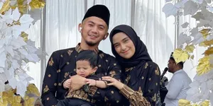 Rujuk - Akad Nikah Ulang, Rizki DA Pertemukan Istri dan Anak dengan Keluarganya untuk Pertama Kali