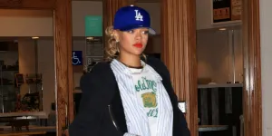 Rumah Rihanna jadi Sasaran Tembakan, Seorang Wanita Ditangkap Polisi