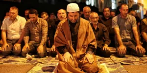 Sahabat Nabi yang Dijamin Masuk Surga, Temukan Amalannya yang Menginspirasi!