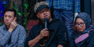 Sempat Miliki Keinginan Bunuh Diri, Sutradara Anggy Umbara Berniat Tabrakan Diri ke Kereta Api