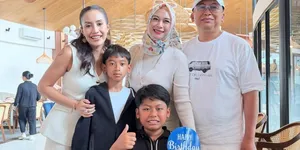 Shinta Bachir Rayakan Ultah Arkan, Akur Bersama Keluarga Mantan Suami