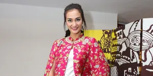 Shopping Hemat Ala Atiqah Hasiholan