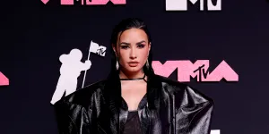 Siap-siap Nostalgia! Demi Lovato Bakal Comeback di CAMP ROCK 3, Simak Jadwal Tayangnya