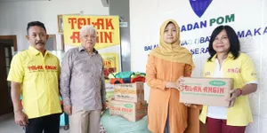 Sido Muncul Salurkan 185 Juta Rupiah untuk Korban Tsunami Selat Sunda