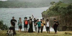 Sinopsis Film Dokumentar 'TAMBANG EMAS RA RITEK': Suara Lantang Warga Trenggalek Tolak Eksploitasi