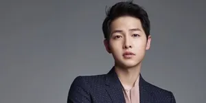 Song Joong Ki Mantan Suami Song Hye Kyo, Resmi Keluar Dari Blossom Entertainment Setelah 7 Tahun Bekerjasama