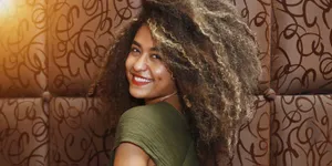 Stop Kerja Kantoran Demi Musik, Olvah Alhamid Incar Melly Goeslaw