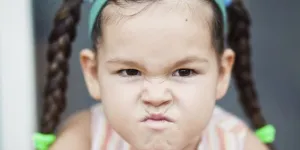 Strategi Cerdas Menghadapi Tantrum Anak, Panduan Praktis untuk Orang Tua dalam Membangun Kesehatan Emosional Si Kecil