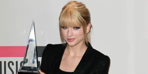 Siapa Yang Jadi Style Inspiration Taylor Swift?