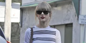 Style Simple Keren Taylor Swift Saat Pilates