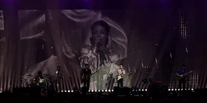 Sukses Besar, Konser The Rose di Jakarta Bikin Black Rose Indonesia Bangga
