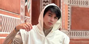 'Tak Bisa TanpaMu Ya Allah' Jadi Single Religi Perdana Ekhsan, Video Klip Digarap Serius di India