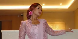 Tak Peduli Dilangkahi Aaliyah Massaid, Zahwa Massaid Ingin Fokus Pada Karir Bidang Fashion di New York - Dapat Dukungan Reza Artamevia