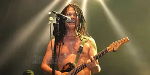 Tak Terhalang Hujan, Tony Q Launching Album 'MENJEMPUT MIMPI'