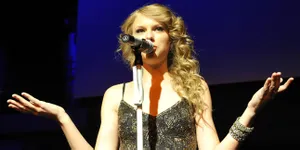 Taylor Swift Adu Akting Dengan Meryl Streep di The Giver