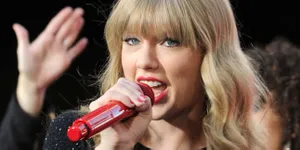 Taylor Swift Bahagia Saat Tulis Lagu, Kenapa?