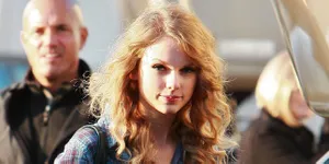 Taylor Swift dan Demi Lovato, Sahabat Main Hoki