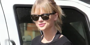 Taylor Swift dan Jennifer Lawrence Hobi Ngomongin Apa Sih?