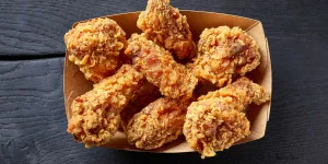 Teknik Penepungan untuk Ayam Krispi Keriting yang Gurih dan Renyah