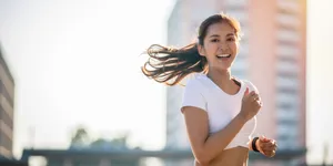 Tetap Bugar di Segala Medan, Ini 5 Gerakan HIIT Cardio yang Bisa Dilakukan di Rumah