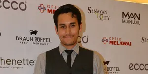 'THE RAID' vs 'SUPERNOVA', Ternyata Arifin Putra Lebih Memilih...