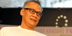 Tio Pakusadewo Aktor Legendaris yang Melejit di Era 90an