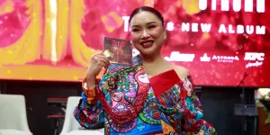 Titi DJ Ungkap Tips Tetap Cantik di Usia 57 Tahun, Ada Rahasia Selain Operasi Anti Aging di Korea