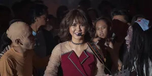 Trailer Perdana 'CONJURIG' Ajak Penonton Dalami Kisah Cosplayer Hantu di Jalanan Bandung