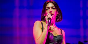 Usai Alicia Keys, Serial Netflix SONG EXPLODER Volume 2 Bakal Hadirkan Dua Lipa