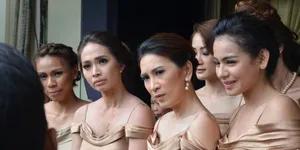 Verlita - Jennifer Arnelita: Pernikahan Momo Sakral - Penuh Haru!