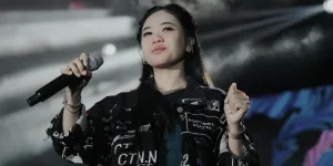 Via Amelia Rilis 'Nompo Kahanan', Suarakan Luka Anak Broken Home Lewat Genre Popdut