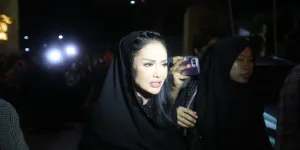 Vidi Aldiano Meninggal Dunia, Kris Dayanti Kenang Momen Syuting di Rumah Orang Tua Almarhum