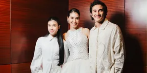 Vino G Bastian Terbawa Haru Nonton 'IBU, BAGAIMANA AKU TANPAMU?'