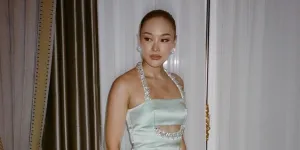 Yerin Ha Bagikan Momen di Balik Layar BRIDGERTON Season 4 Part 2