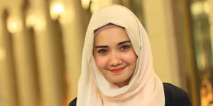 Zaskia Sungkar Berharap Rancangan Hijabnya Mendunia