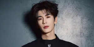 Zhang Linghe Tampil Ala Pembalap di Live PUMA, Fasih Ngobrol Bahasa Inggris dengan Charles Leclerc