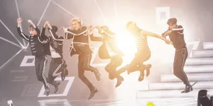 10 Foto Terbaik KapanLagi.com di 2019, Ciuman Bibir Syahreino hingga NCT 'Terbang'