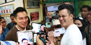 6 Potret Baim Wong Tanggapi Momen Viral Elus Kepala Nagita Slavina, Akui Tak Ada Masalah dengan Raffi Ahmad