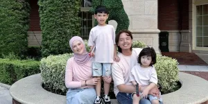 7 Potret Anak Sulung Cut Meyriska Ikut Kursus Modeling, Tampil Percaya Diri saat Catwalk