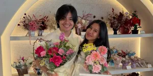 7 Potret Angga Yunanda Rayakan Ultah Bersama Shenina Cinnamon, Romantis Banget
