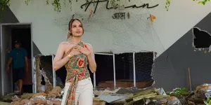 7 Potret Cinta Laura Robohkan Gedung Kantornya, Penuh Kenangan