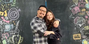 7 Potret Dapur Ferry Maryadi, Jadi Tempat Ngabuburit Harleyava Princy Bikin Cookies