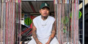 7 Potret Dapur King Abdi di Rumah, Minimalis dengan Beragam Bumbu Dapur