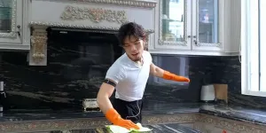 8 Potret Dapur Mewah Saaih Halilintar, Sedang Dibersihkan Sambil Putar Lagu Ameena