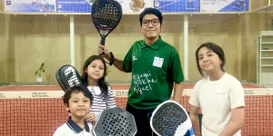 7 Potret Desta Latih Padel Anak-Anaknya, Begini Reaksi Trio Strong