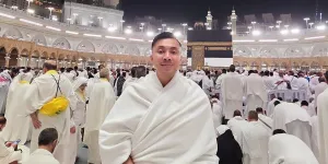 7 Potret Dokter Gia Pratama Jalani Ibadah Haji, Aura Teduhnya Tuai Pujian