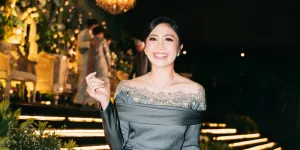 7 Potret Febby Rastanty di Resepsi Pernikahan sang Adik, Tampil Sangat Menawan