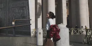 7 Potret Gisella Anastasia Liburan ke Vatikan, Pancarkan Aura Bahagia