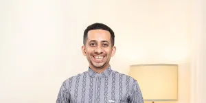 7 Potret Habib Jafar Foto Bareng Hiu Paus di Gorontalo, Naik Perahu Kaca Sambil Khusyuk Berdoa